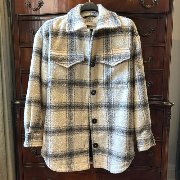 SIMONS cozy fully lined shirt jacket only worn once. Size S - Picture 1 of 13